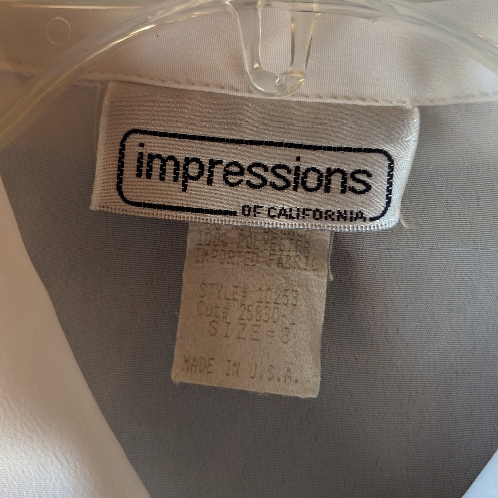 Impressions Vintage White Blouse. Size 8. - Picture 2 of 3